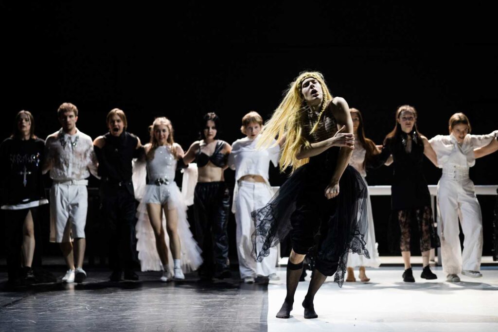 National Academy of Theatre Arts BACCHANTES BACCHANALIA photo Kama Rokicka