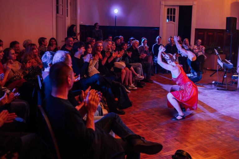 Hudba sveta Žilina Concert of Alice in WonderBand Copyright: MAREK JANČÚCH October 09 2025